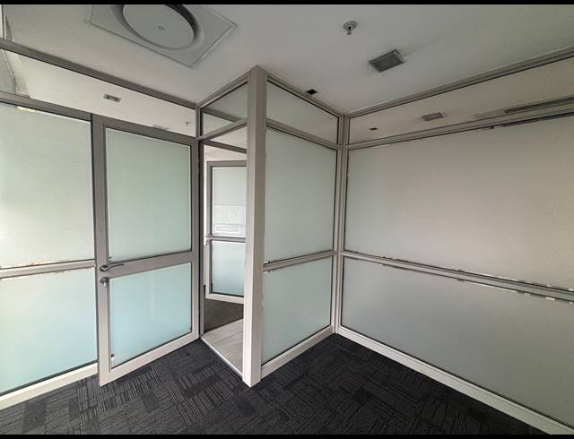 3,570M² CO-WORKING SPACE TO LET IN EDGEMEAD